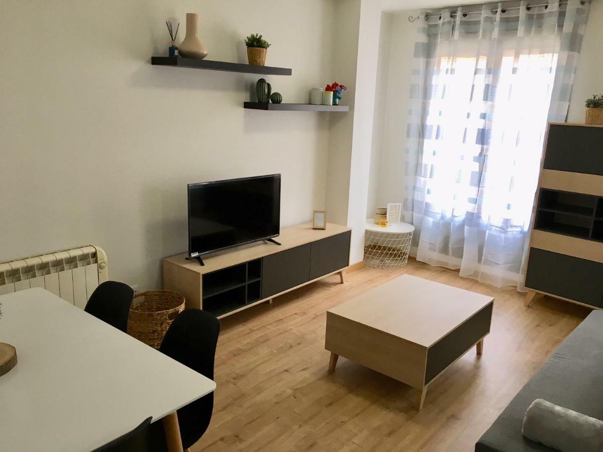 Oupen De Dor San Blas Zaragoza Exteriör bild